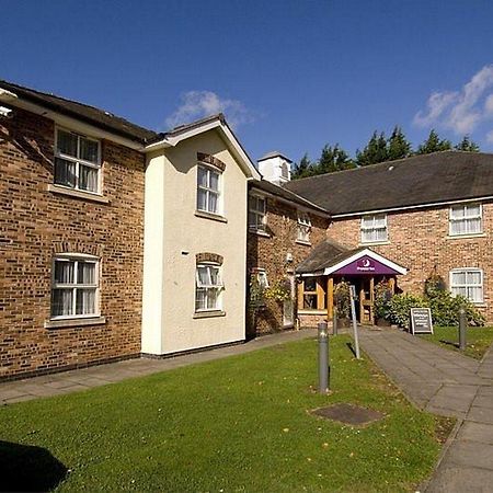 Premier Inn Premier Inn Wrexham North Екстер'єр фото