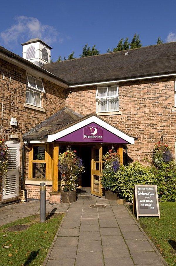 Premier Inn Premier Inn Wrexham North Екстер'єр фото